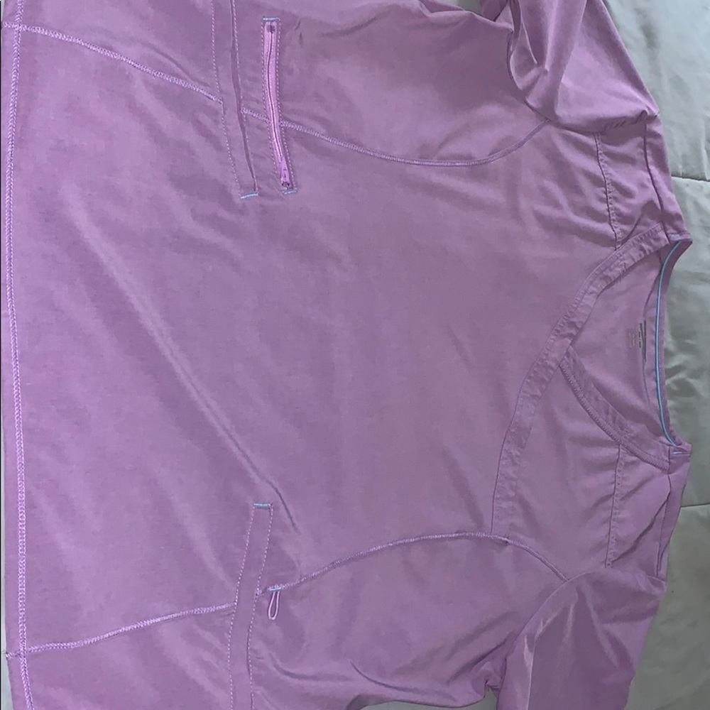 2 XL Scrub top and bottom lavender